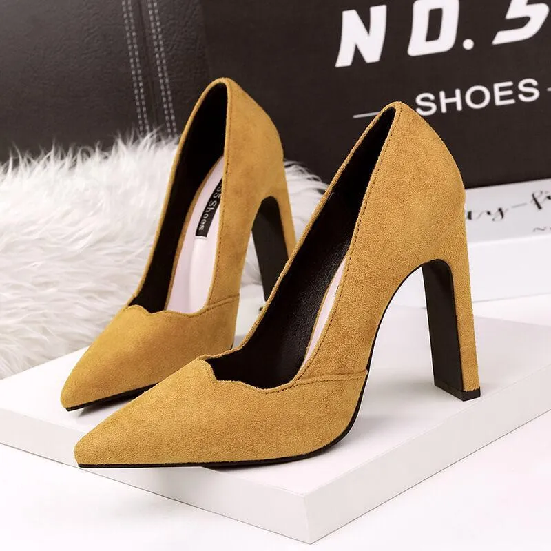Chunky Heel Point Toe Suede Pumps